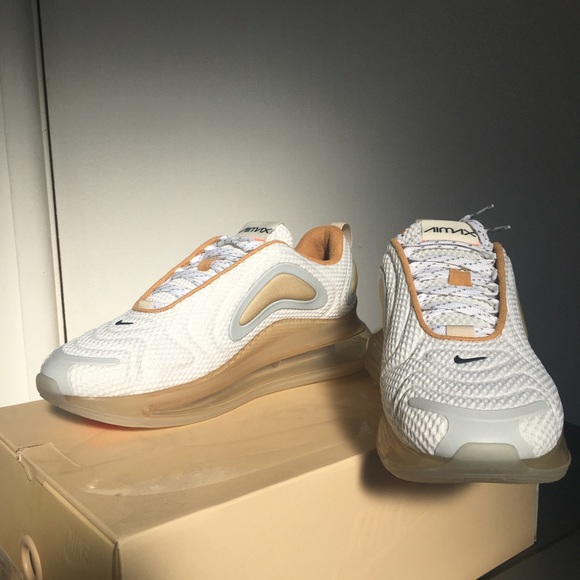 *Brand New* Nike AirMax 720s (Pale Vanilla) - Picture 2 of 8
